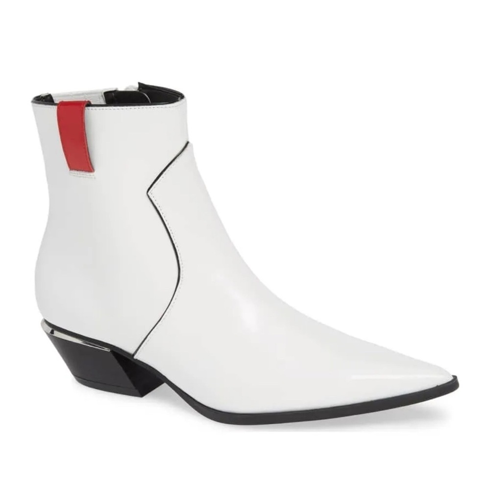 Calvin Klein Nanuka booties sz 5.5 nwob